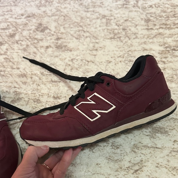 New Balance Kids' Maroon Sneakers - Picture 6 of 8